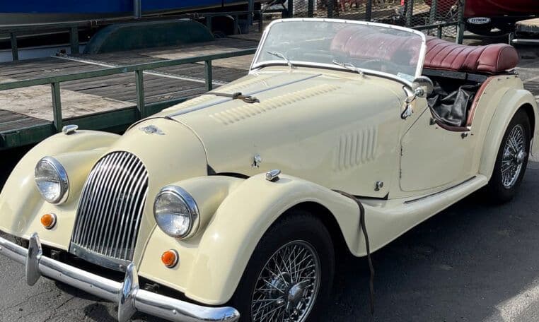 Photograph of vehicle for sale
