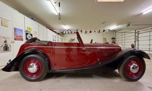 Photograph of vehicle for sale