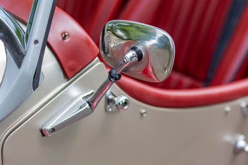 Photograph of vehicle for sale