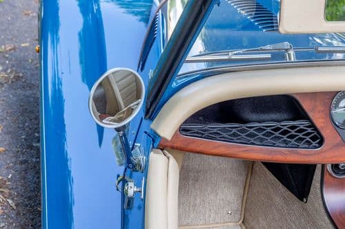 Photograph of vehicle for sale