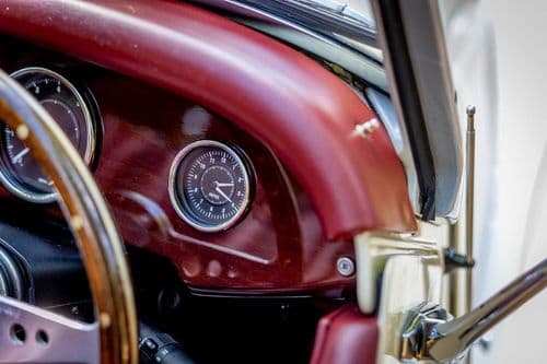 Photograph of vehicle for sale