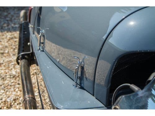 Photograph of vehicle for sale