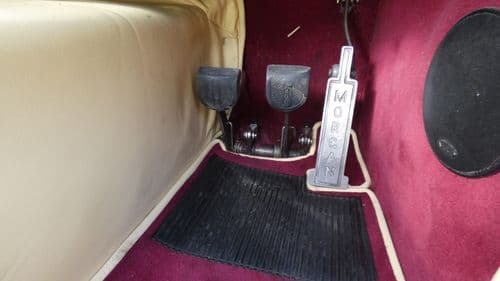 Photograph of vehicle for sale