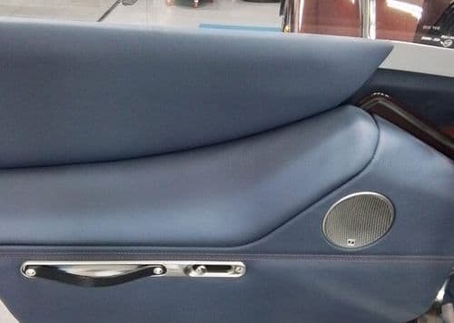 Photograph of vehicle for sale