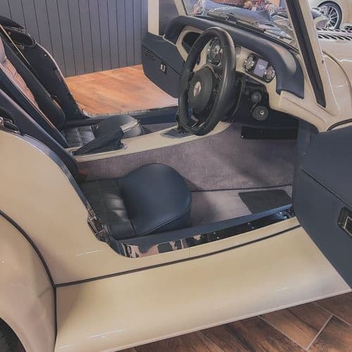 Photograph of vehicle for sale