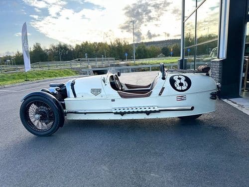 Photograph of vehicle for sale