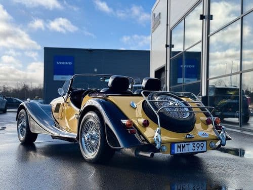 Photograph of vehicle for sale