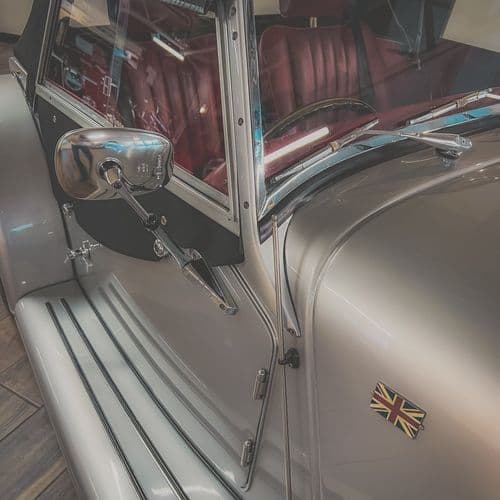 Photograph of vehicle for sale