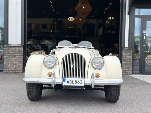 Photograph of vehicle for sale